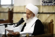 Breaking Salaat when backbiting is happening at the same place/the Grand Ayatollah Makarem’s Fatwa