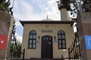  أول مسجد عثماني لا يزال يفتح أبوابه للمصلين