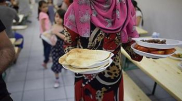 Algerian charity feeding 100s daily in Ramadan
