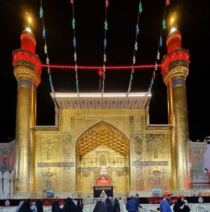 کدام آیه قرآن در مورد جانشینی حضرت علی(علیه السلام) بعد از پیامبر اسلام(صلی الله علیه و اله) را خیلی روشن بیان فرموده است؟
