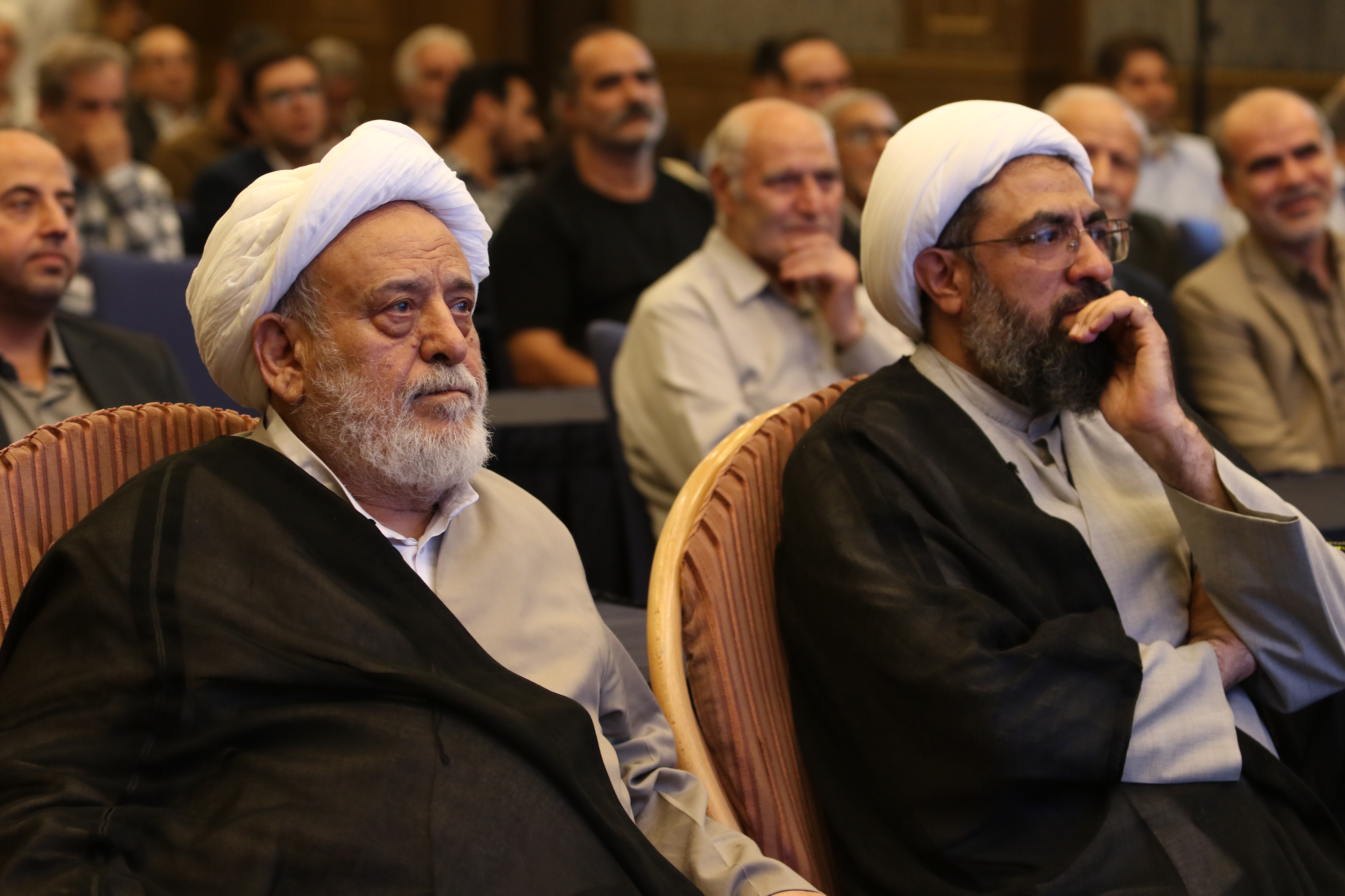آیین پاسداشت استاد حسین انصاریان و رونمایی از «بهشت عارفان» در همدان