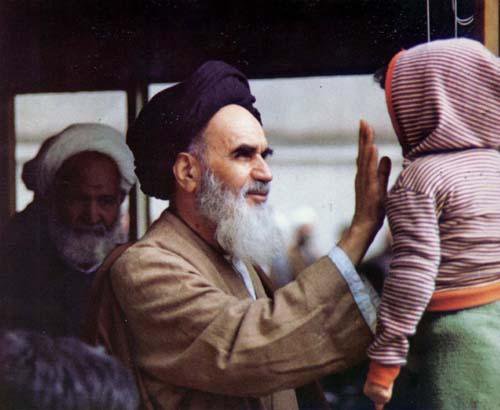 Hak Hak Wanita dalam Perspektif Imam Khomeini, ra
