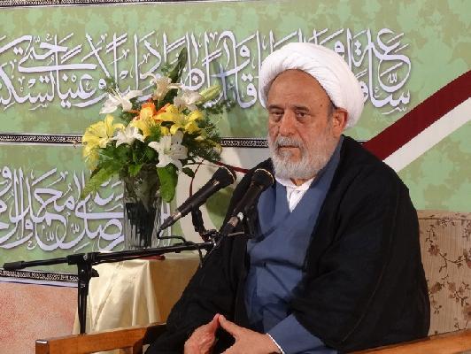 photos/ professor Ansarian's lecture in Rastegaran High school Hosseinieh