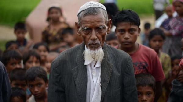 3,000 Rohingya Muslims have nowhere to go