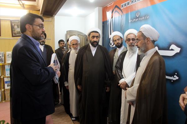 Head of Islamic Seminaries visits Hawzah News Agency 
