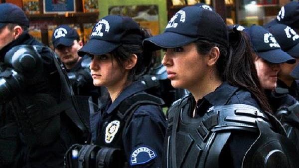 Turkey permits Muslim policewomen to wear hijab on duty