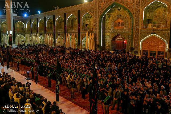 گزارش تصویری/ اهتزاز پرچم عزای حسینی در حرم امام اول شیعیان