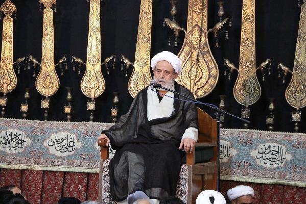 photos / Lecture of professor Ansarian  in the house of Grand Ayatollah Vahid Khorasani on the occasion of the death of Hazrat Zeinab (SA)