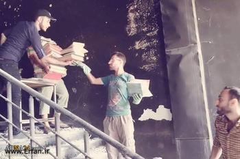 عراقی جوانوں کا موصل کی لائبریری کو کتابوں کا تحفہ