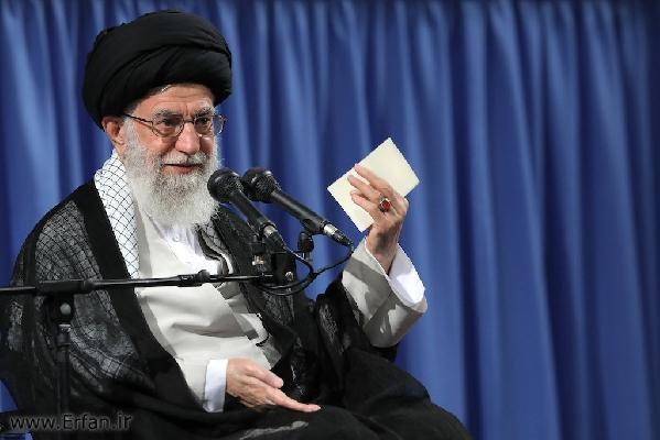 Imam Khamenei calls Martyr Hojaji brilliant example of Islamic Revolution’s growth