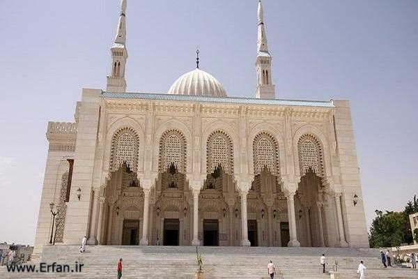  الجزائر: ثلاثة قرارات رسمية تخص المصحف وتسميات المساجد والآذان