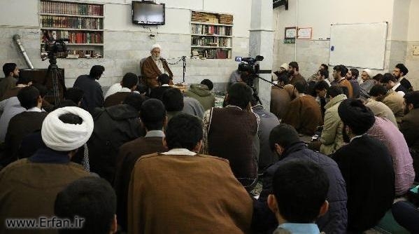 Photos / Professor Ansariyan's Ethics Lesson in the Razavi Qom Seminary