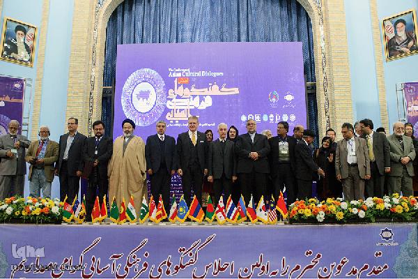  رئیس رابطة الثقافة الايرانية: القرآن یؤکد ضرورة المعرفة المتبادلة