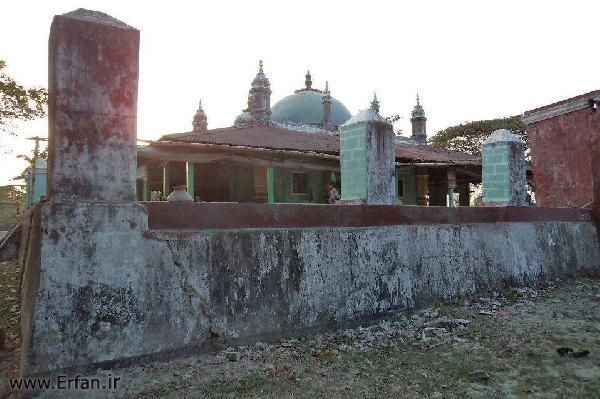  ميانمار تزيل مسجداً عمره أكثر من 100 سنة في أراكان