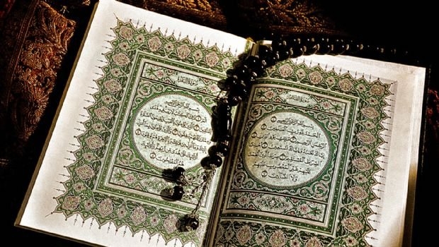 Al-Qur'an merupakan mukjizat Nabi Muhammad Saw, nabi pamungkas. Apa yang menjadi aspek-aspek kemukjizatan al-Qur'an?